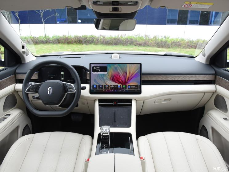 赛力斯汽车 问界M7 2022款 1.5T 增程式 四驱豪华版