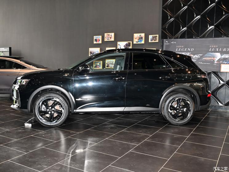 DS汽车 DS 7 2022款 45THP 卢浮典藏版