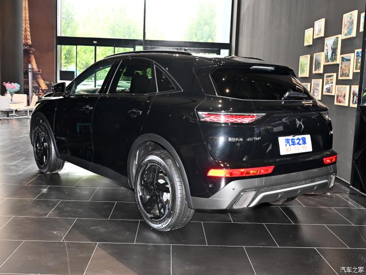 DS汽车 DS 7 2022款 45THP 卢浮典藏版