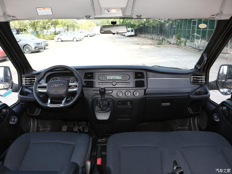江铃汽车 江铃福顺 2022款 2.0T柴油多功能乘用车中轴中高顶6-7座JX4D20A6H