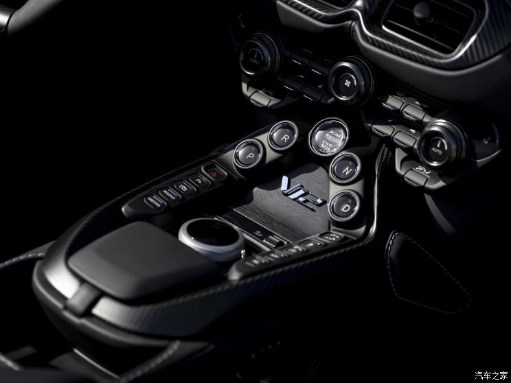 阿斯顿・马丁 V12 Vantage 2022款 Roadster