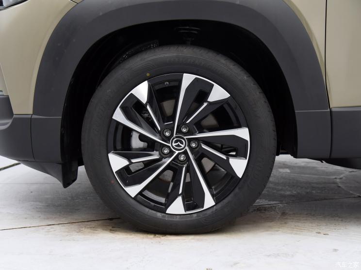 长安马自达 马自达CX-50行也 2023款 2.5L 尊行版 长安马自达 马自达CX-50行也 2023款 2.5L 尊行版