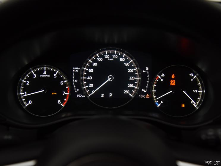 长安马自达 马自达CX-50行也 2023款 2.5L 尊行版 长安马自达 马自达CX-50行也 2023款 2.5L 尊行版