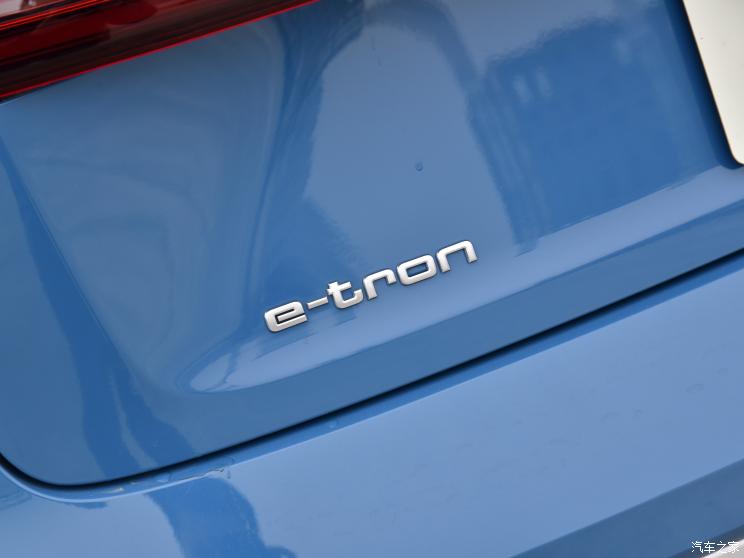 一汽奥迪 奥迪e-tron 2021款 50 quattro 尊享型 一汽奥迪 奥迪e-tron 2021款 50 quattro 尊享型