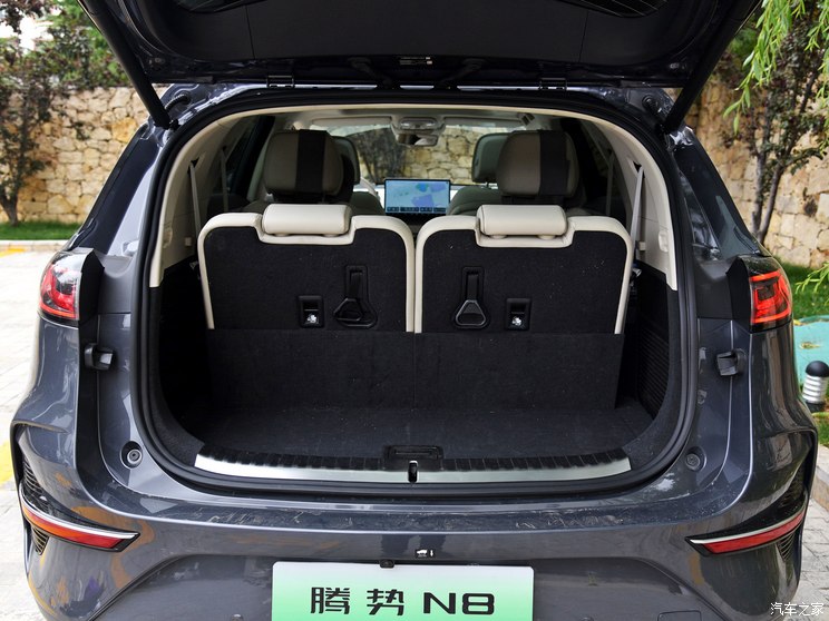 腾势汽车 腾势N8 2023款 基本型 腾势汽车 腾势N8 2023款 基本型