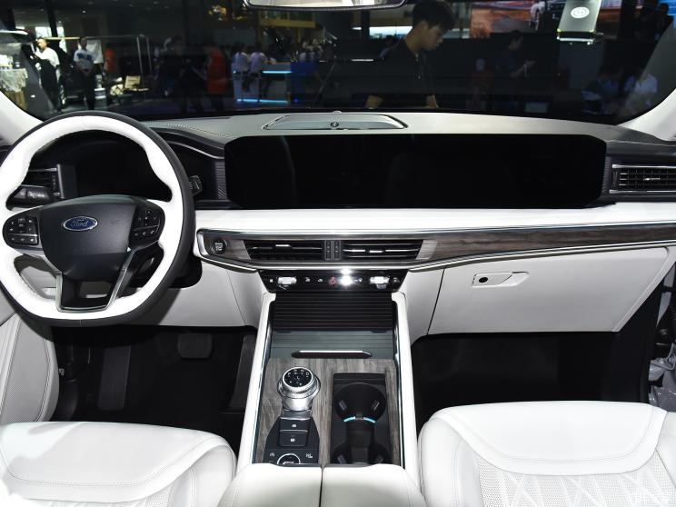 长安福特 探险者 2023款 EcoBoost 285 四驱赤金版 6座 长安福特 探险者 2023款 EcoBoost 285 四驱赤金版 6座