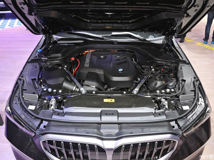 宝马(进口) 宝马5系新能源(进口) 2023款 530e 宝马(进口) 宝马5系新能源(进口) 2023款 530e