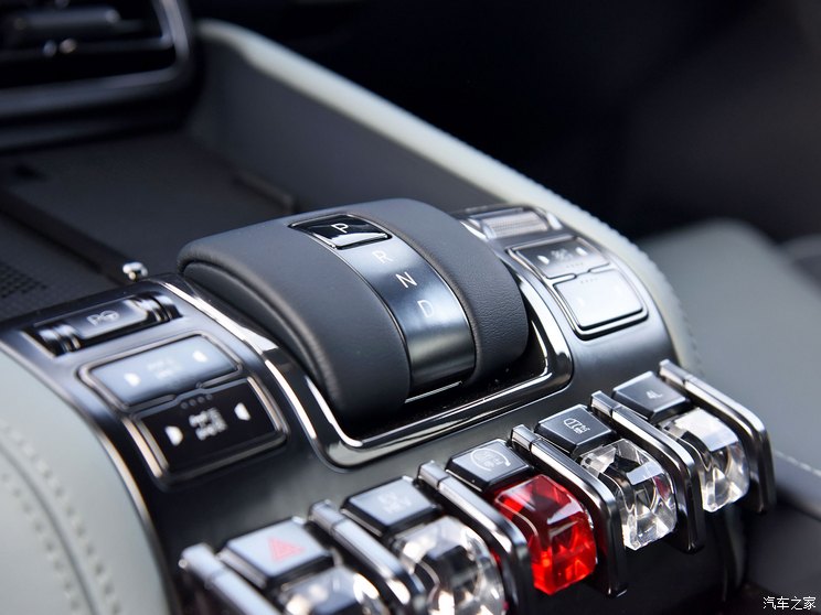 方程豹 豹5 2023款 低配版 方程豹 豹5 2023款 低配版