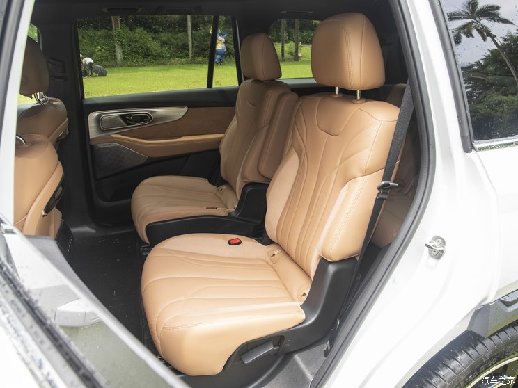 广汽乘用车 传祺ES9 2023款 2.0T 旅行者 广汽乘用车 传祺ES9 2023款 2.0T 旅行者