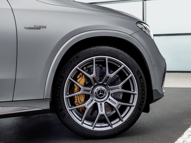 梅赛德斯-AMG 奔驰GLC轿跑 AMG 2023款 AMG GLC 63 S 4MATIC+ 轿跑SUV 梅赛德斯-AMG 奔驰GLC轿跑 AMG 2023款 AMG GLC 63 S 4MATIC+ 轿跑SUV