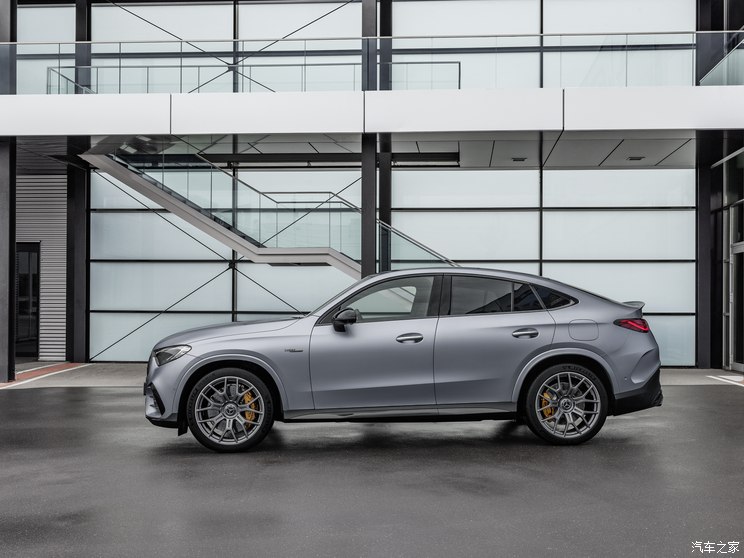 梅赛德斯-AMG 奔驰GLC轿跑 AMG 2023款 AMG GLC 63 S 4MATIC+ 轿跑SUV 梅赛德斯-AMG 奔驰GLC轿跑 AMG 2023款 AMG GLC 63 S 4MATIC+ 轿跑SUV
