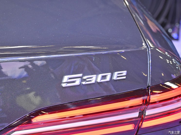 宝马(进口) 宝马5系新能源(进口) 2023款 530e 宝马(进口) 宝马5系新能源(进口) 2023款 530e