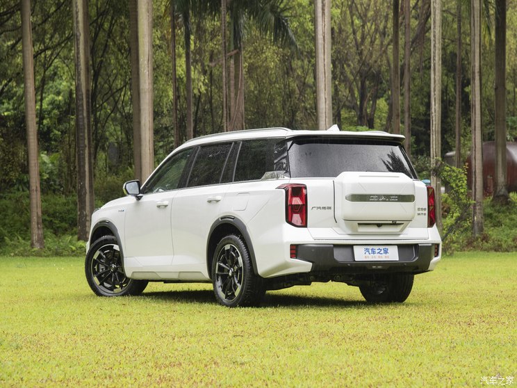 广汽乘用车 传祺ES9 2023款 2.0T 旅行者 广汽乘用车 传祺ES9 2023款 2.0T 旅行者