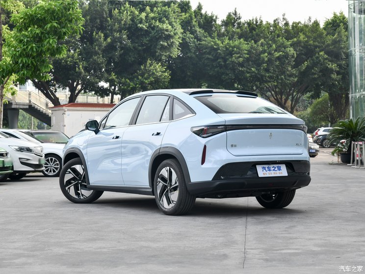 睿蓝汽车 睿蓝7 2023款 605km 猎光 睿蓝汽车 睿蓝7 2023款 605km 猎光