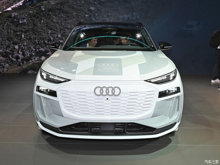 奥迪(进口) 奥迪Q6 e-tron(海外) 2023款 基本型 奥迪(进口) 奥迪Q6 e-tron(海外) 2023款 基本型