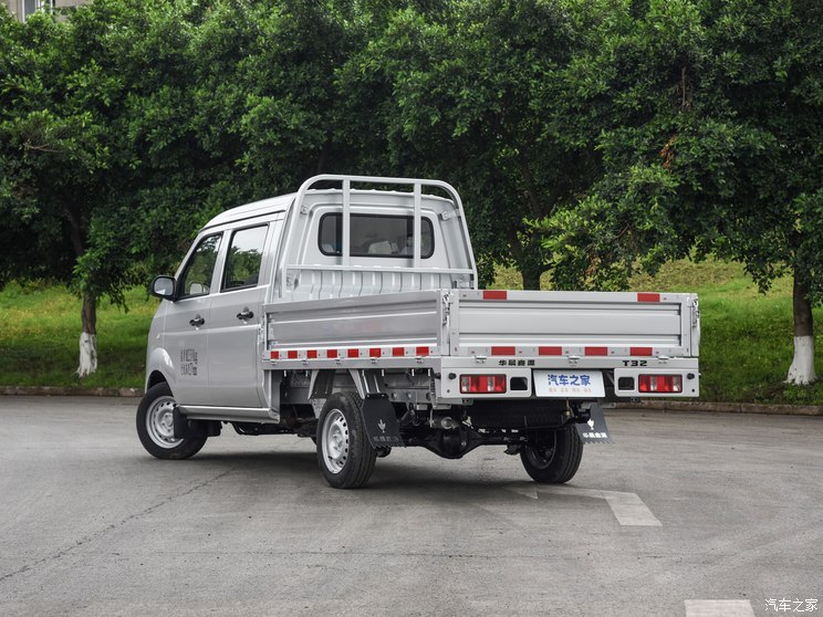 鑫源汽车 金杯T3 2023款 1.5L经典型 双排2.51米 鑫源汽车 金杯T3 2023款 1.5L经典型 双排2.51米