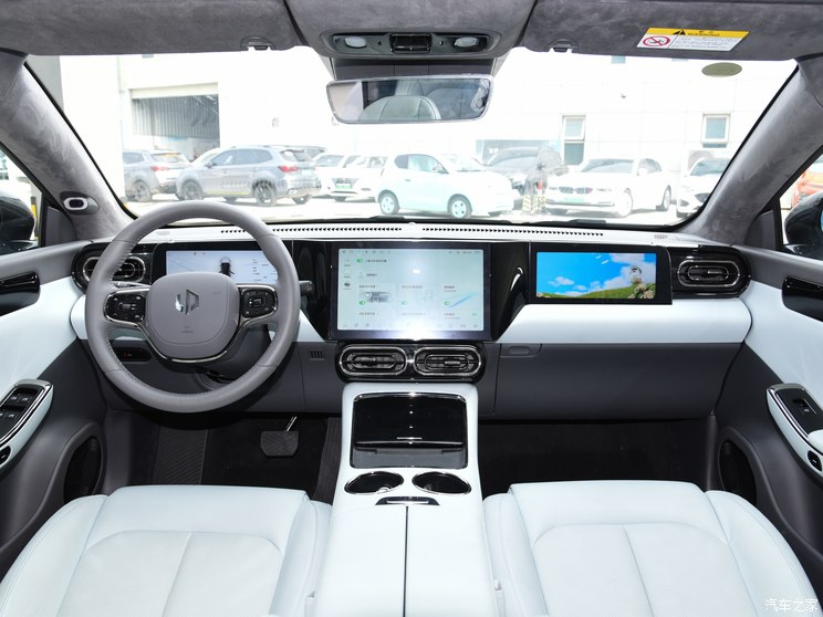 零跑汽车 零跑C01 2023款 717智享版 零跑汽车 零跑C01 2023款 717智享版