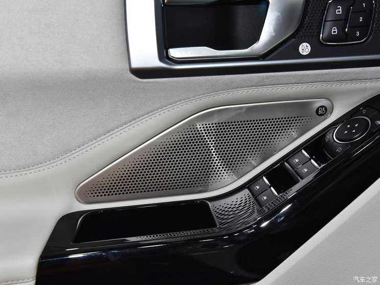 长安福特 探险者 2023款 EcoBoost 285 四驱赤金版 6座 长安福特 探险者 2023款 EcoBoost 285 四驱赤金版 6座