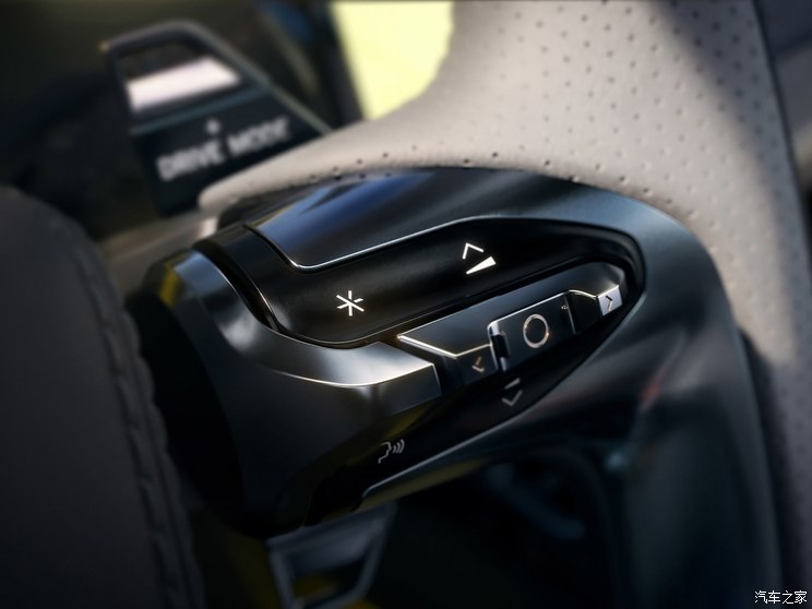 路特斯 路特斯EMEYA 2023款 R+ 路特斯 路特斯EMEYA 2023款 R+