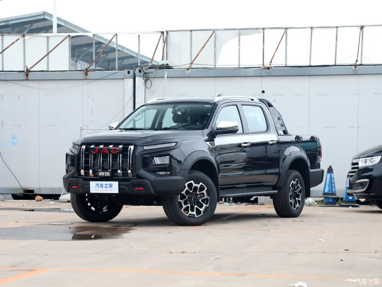 江淮汽车 悍途 2023款 2.0T 自动柴油两驱精英型标双 江淮汽车 悍途 2023款 2.0T 自动柴油两驱精英型标双