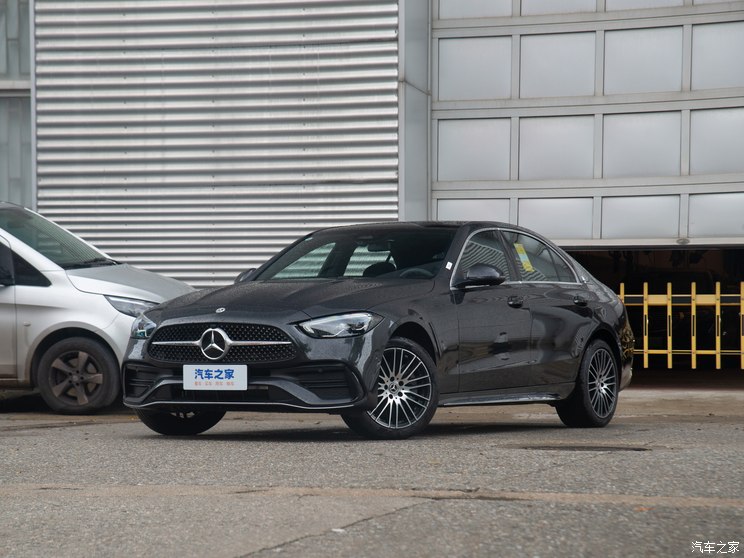 北京奔驰 奔驰C级 2023款 改款二 C 260 L 运动版 北京奔驰 奔驰C级 2023款 改款二 C 260 L 运动版