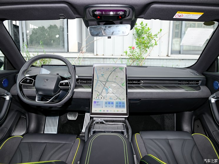 合众汽车 哪吒GT 2023款 560 Lite 合众汽车 哪吒GT 2023款 560 Lite