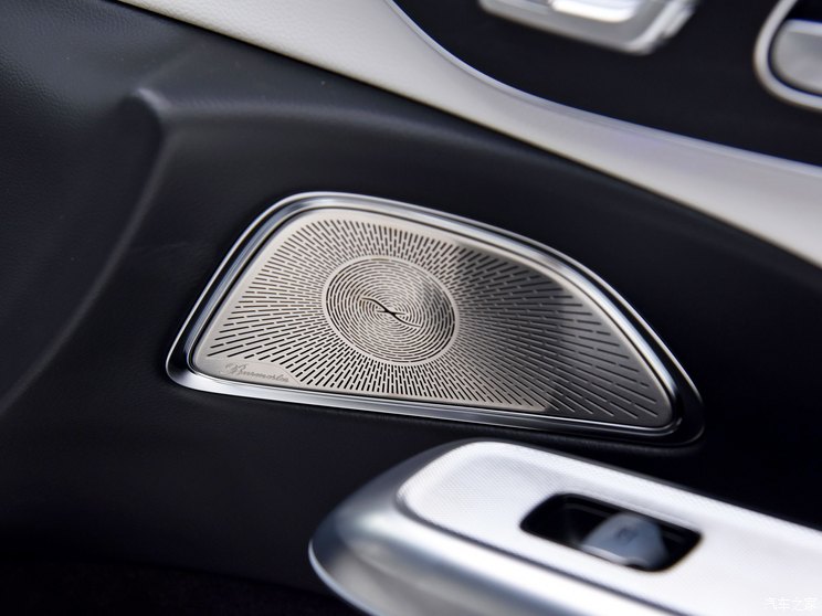 北京奔驰 奔驰E级 2024款 E 300 L 运动型 北京奔驰 奔驰E级 2024款 E 300 L 运动型