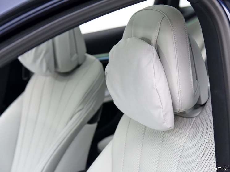 北京奔驰 奔驰E级 2024款 E 300 L 运动型 北京奔驰 奔驰E级 2024款 E 300 L 运动型