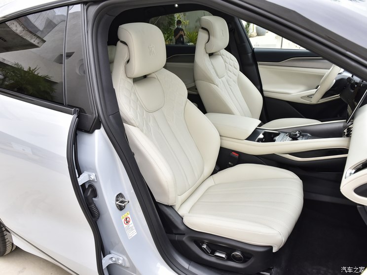 比亚迪 宋L 2023款 后驱版 比亚迪 宋L 2023款 后驱版