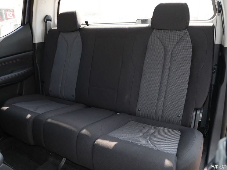 长安凯程 长安凯程F70 2023款 蓝鲸版 2.0T汽油自动两驱创富型长轴 长安凯程 长安凯程F70 2023款 蓝鲸版 2.0T汽油自动两驱创富型长轴