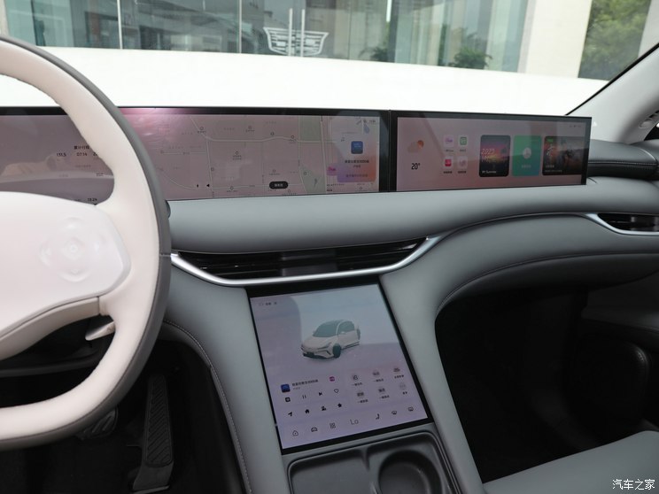 智己汽车 智己LS6 2023款 低配 智己汽车 智己LS6 2023款 低配