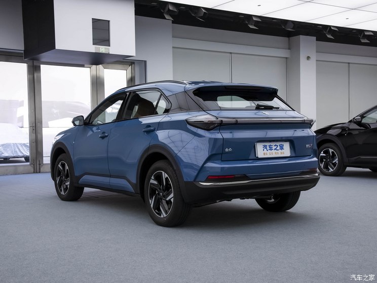 合众汽车 哪吒X 2023款 500 合众汽车 哪吒X 2023款 500