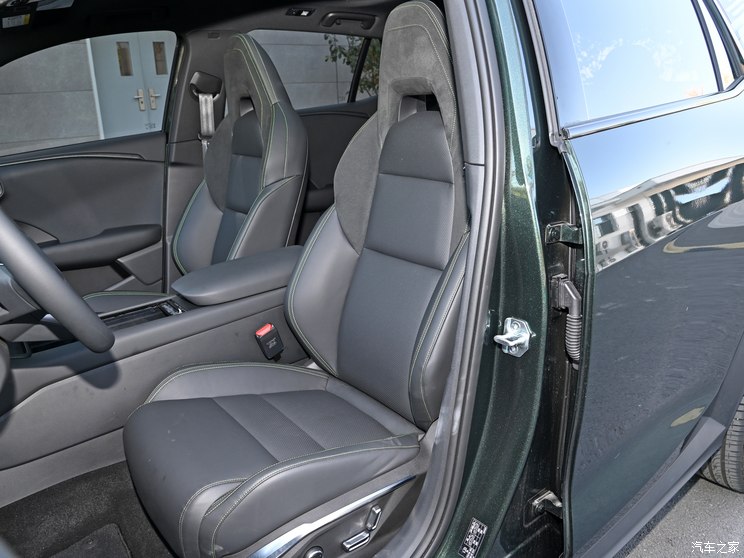 领克 领克06新能源 2023款 EM-P 1.5T 长续航版 领克 领克06新能源 2023款 EM-P 1.5T 长续航版