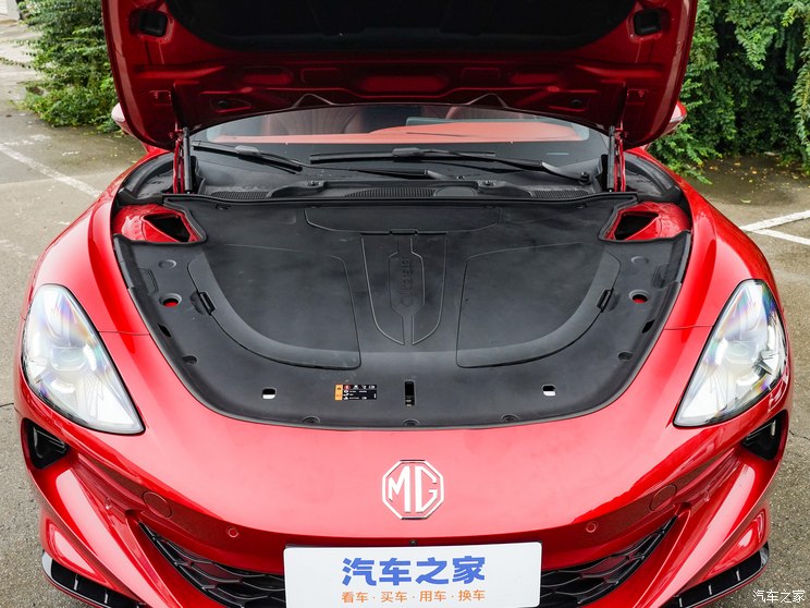 上汽集团 MG Cyberster 2023款 580km 超然致远版 上汽集团 MG Cyberster 2023款 580km 超然致远版