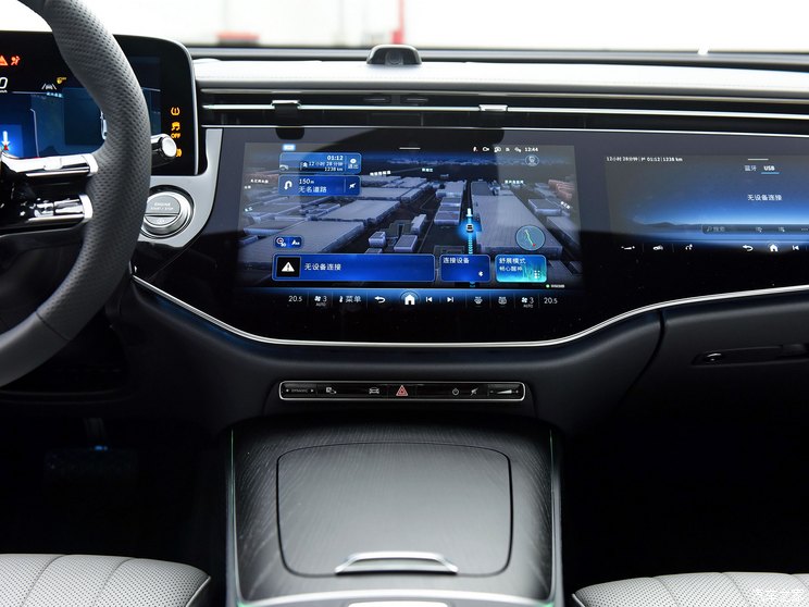 北京奔驰 奔驰E级 2024款 E 300 L 运动型 北京奔驰 奔驰E级 2024款 E 300 L 运动型