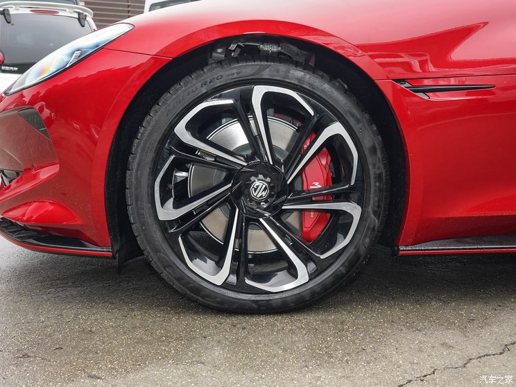 上汽集团 MG Cyberster 2023款 580km 超然致远版 上汽集团 MG Cyberster 2023款 580km 超然致远版