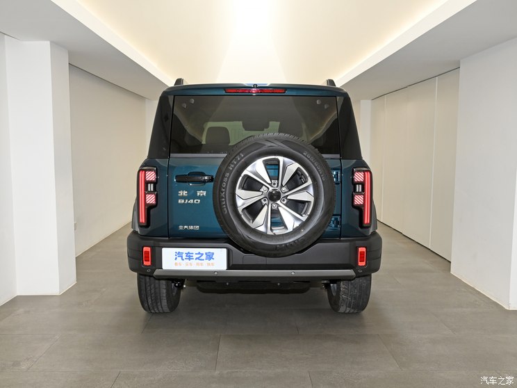 北京越野 北京BJ40 2024款 2.0T 城市猎人版 高配 北京越野 北京BJ40 2024款 2.0T 城市猎人版 高配