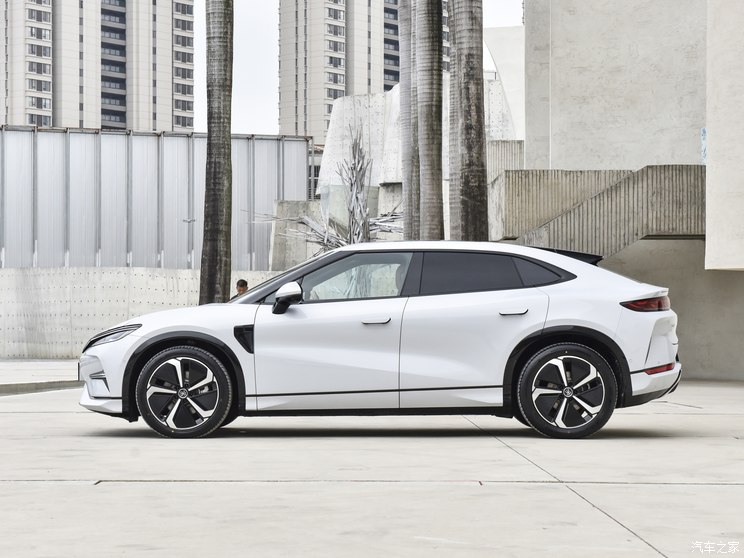 比亚迪 宋L 2023款 中配 比亚迪 宋L 2023款 中配