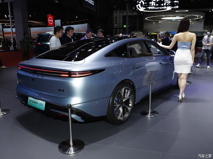 星途 星纪元 ES 2023款 基本型 星途 星纪元 ES 2023款 基本型