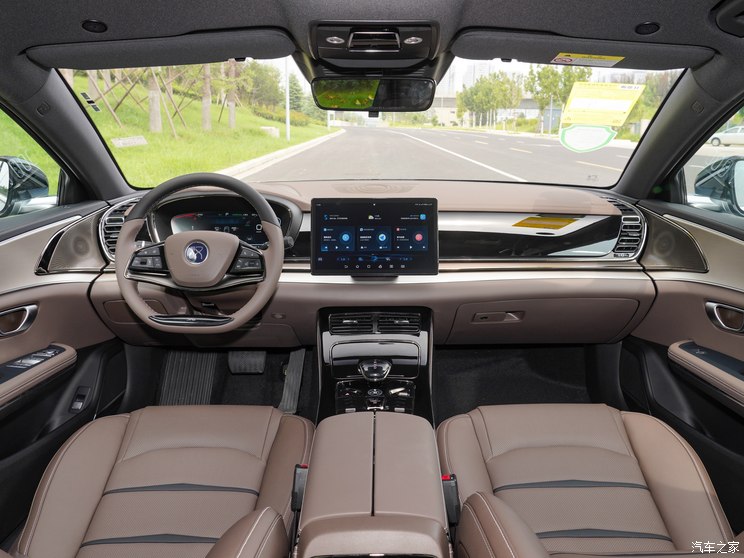 比亚迪 汉 2023款 DM-i 冠军版 121KM 精英型 比亚迪 汉 2023款 DM-i 冠军版 121KM 精英型