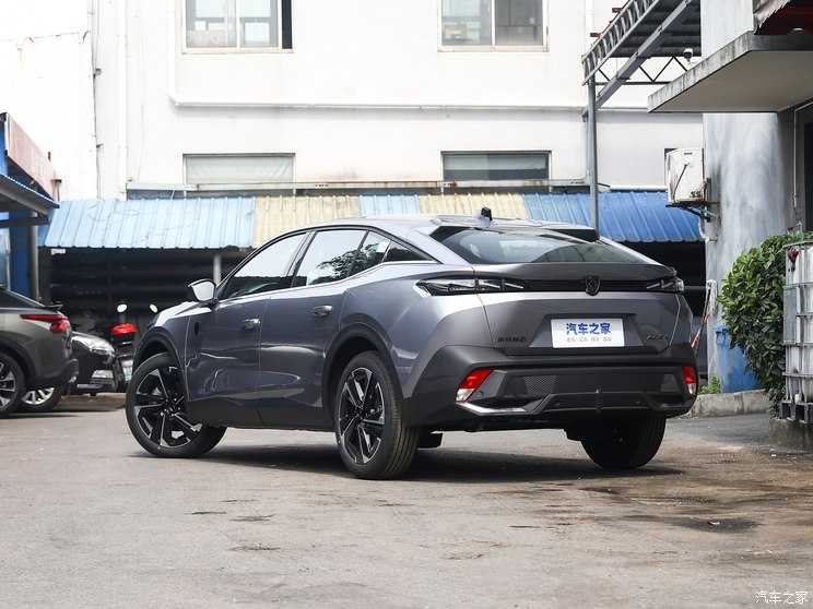 东风标致 标致408X 2023款 无界版 东风标致 标致408X 2023款 无界版