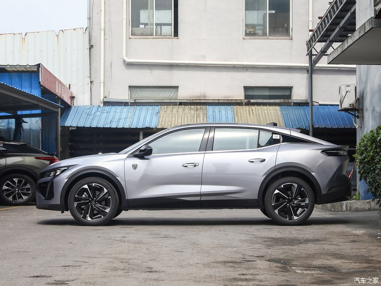 东风标致 标致408X 2023款 无界版 东风标致 标致408X 2023款 无界版