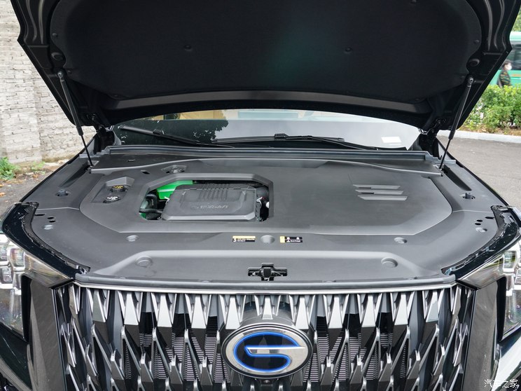 广汽乘用车 传祺ES9 2023款 PHEV 143km Max 广汽乘用车 传祺ES9 2023款 PHEV 143km Max