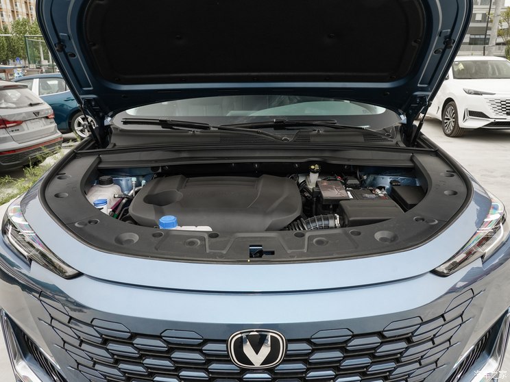 长安汽车 长安UNI-K 2023款 2.0T 四驱悦享型 长安汽车 长安UNI-K 2023款 2.0T 四驱悦享型