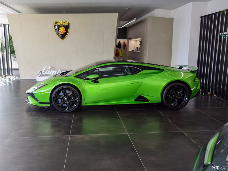 兰博基尼 Huracán 2023款 Huracán Tecnica 海外版 兰博基尼 Huracán 2023款 Huracán Tecnica 海外版