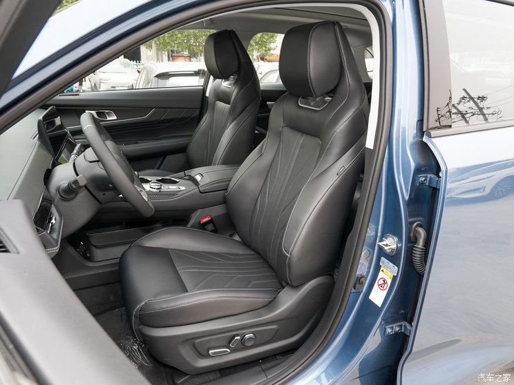 长安汽车 长安UNI-K 2023款 2.0T 四驱悦享型 长安汽车 长安UNI-K 2023款 2.0T 四驱悦享型