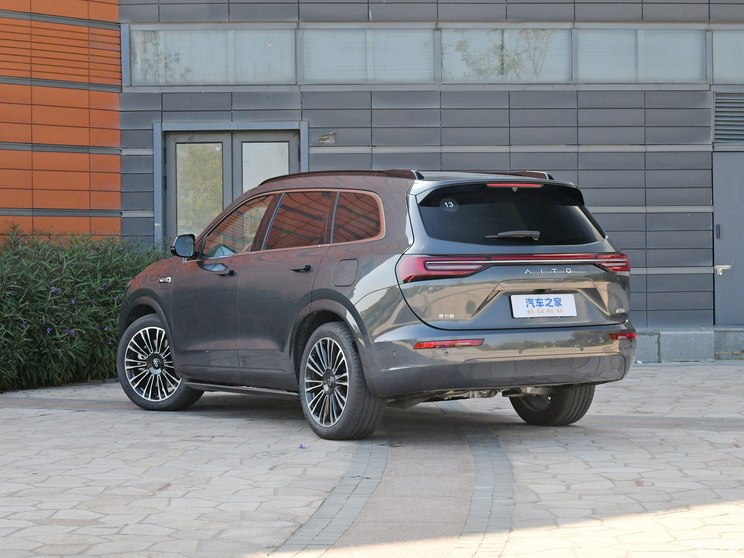 赛力斯汽车 问界M7 2024款 1.5T 智驾四驱Max版 5座 赛力斯汽车 问界M7 2024款 1.5T 智驾四驱Max版 5座