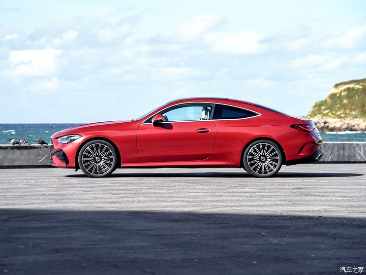 奔驰(进口) 奔驰CLE 2023款 450 4MATIC Coupe 奔驰(进口) 奔驰CLE 2023款 450 4MATIC Coupe