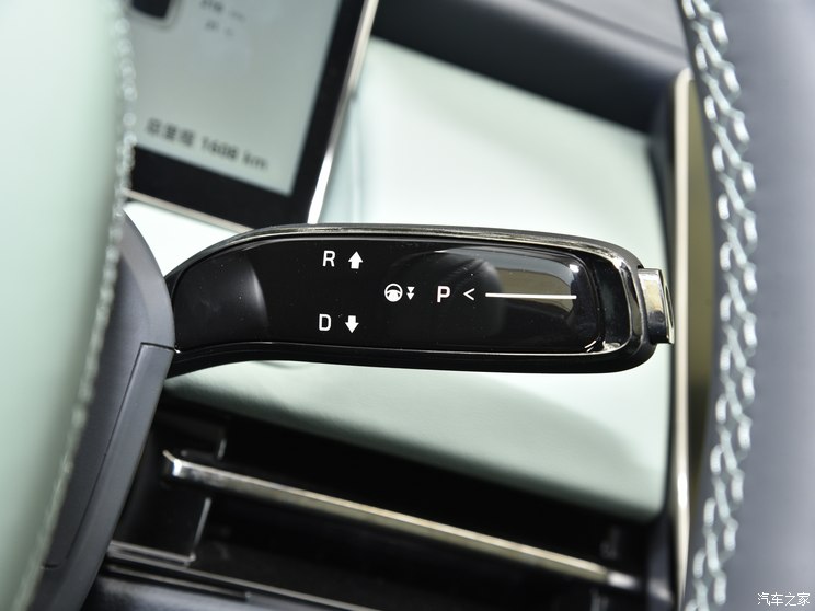 远航汽车 远航Y6 2023款 620km 四驱尊享版 远航汽车 远航Y6 2023款 620km 四驱尊享版