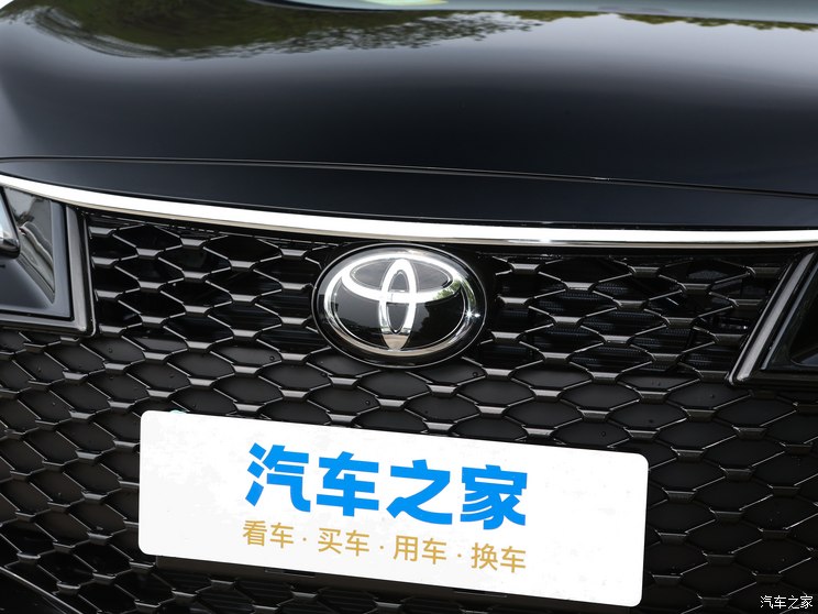 一汽丰田 亚洲龙 2023款 2.5L 豪华版 一汽丰田 亚洲龙 2023款 2.5L 豪华版